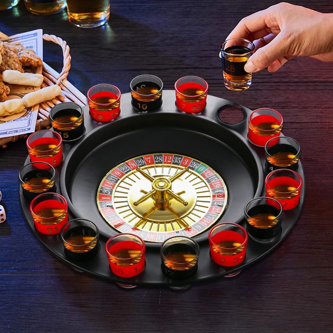 Juego de ruleta para beber con 16 vasos de shot y copas de vino, ideal para fiestas y reuniones.